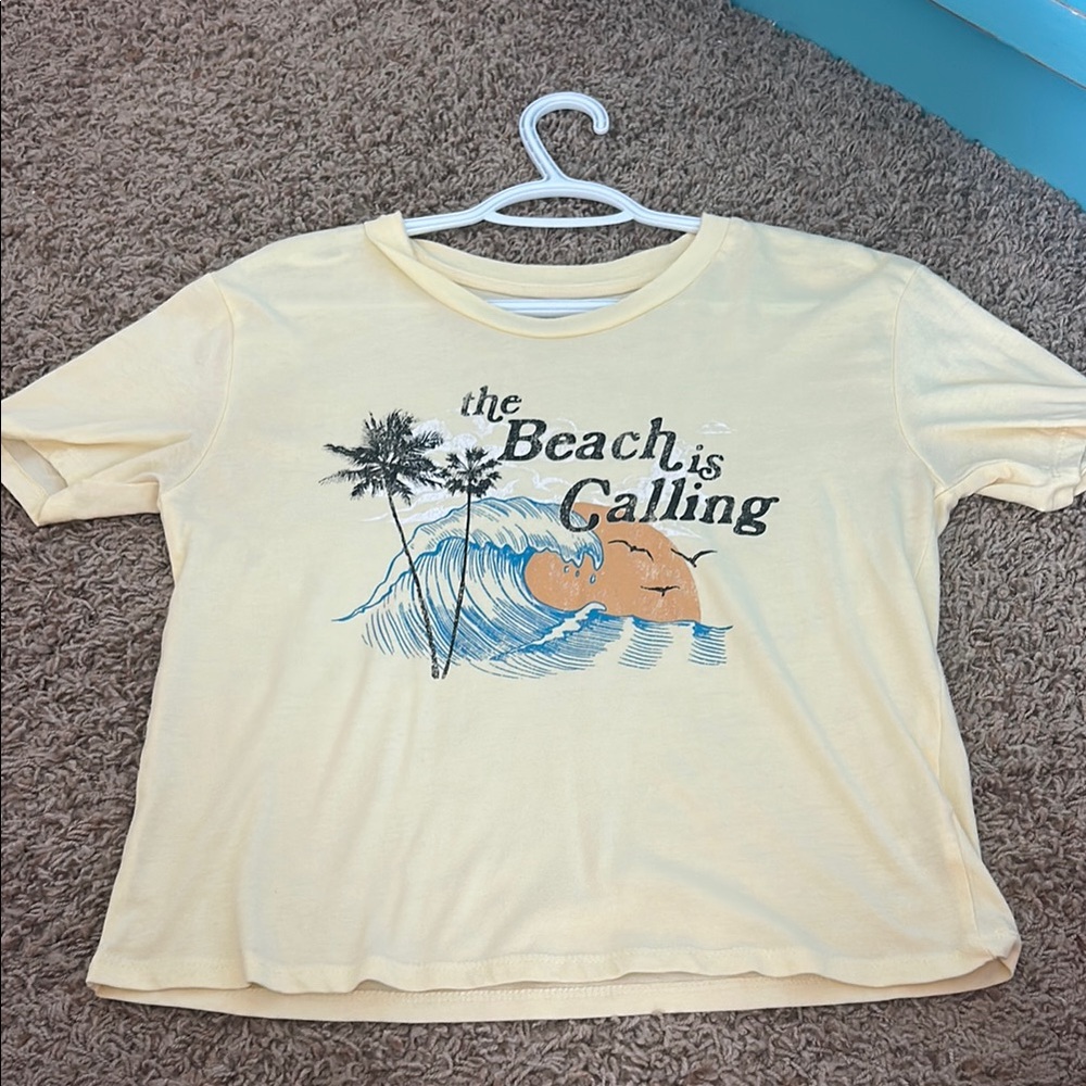 Juniors t shirt